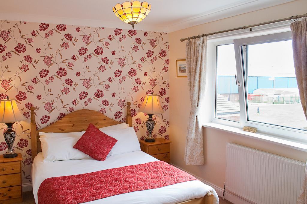 The Seacliffe - Whitby Hotell Eksteriør bilde
