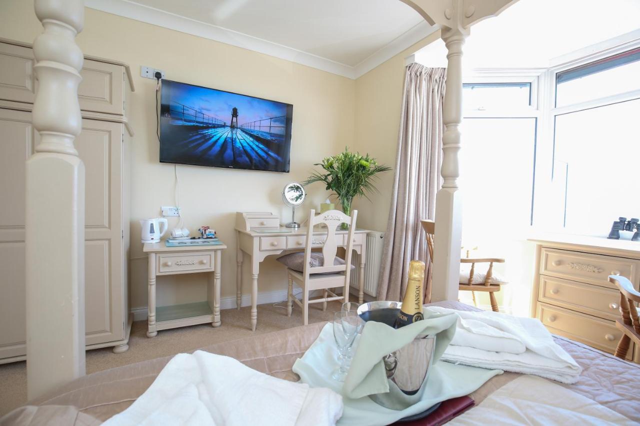The Seacliffe - Whitby Hotell Eksteriør bilde