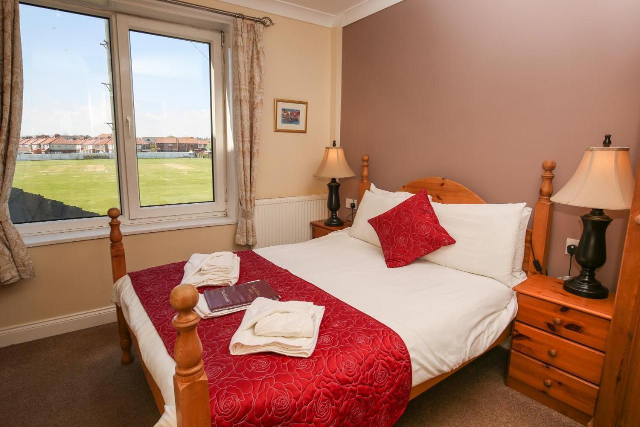 The Seacliffe - Whitby Hotell Eksteriør bilde